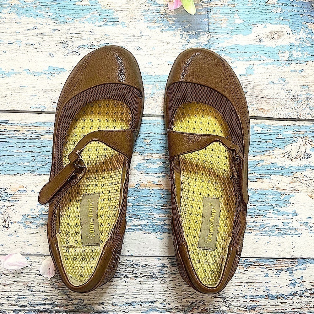 BARETRAPS Women’s Brown Jocelyn Mary Jane Shoes Size 7.5 Work Casual Preppy